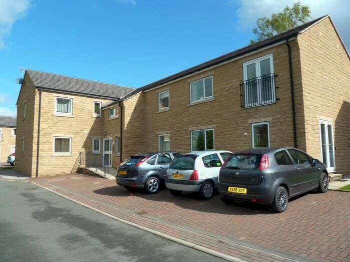 2 Bedroom Flat To Rent In Ivy Mews, Slenningford Road, Crossflatts, Bingley, BD16