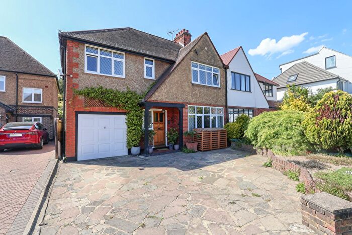 4 Bedroom Semi-detached House For Sale In Raeburn Avenue, Surbiton, KT5