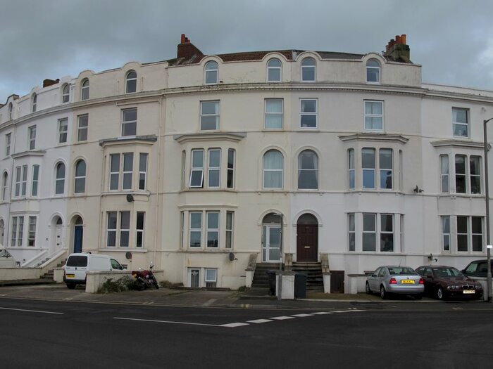 1 Bedroom Flat To Rent In Esplanade, Burnham-On-Sea, TA8