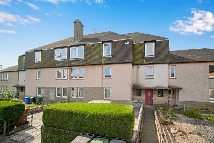 3 Bedroom Flat For Sale In Firth Crescent, Auchendinny, Penicuik, EH26
