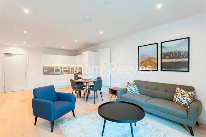 1 Bedroom Flat To Rent In John Cabot House, Canary Wharf, E16