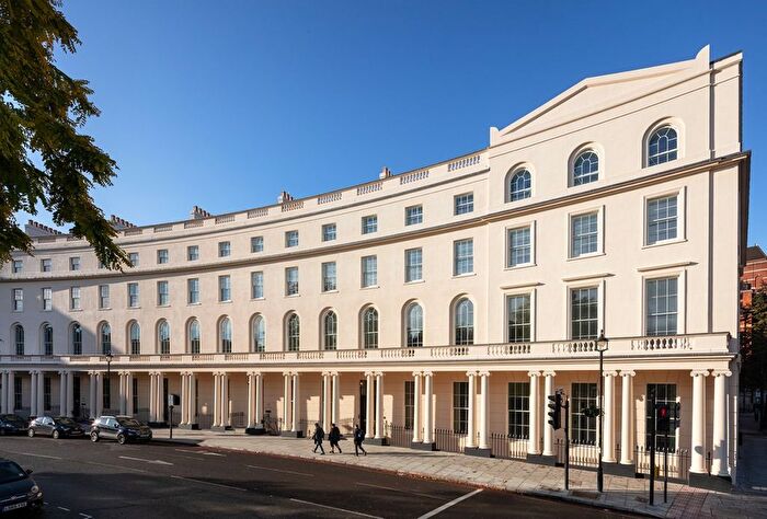 2 Bedroom Flat For Sale In Park Crescent, Regents Park, W1B