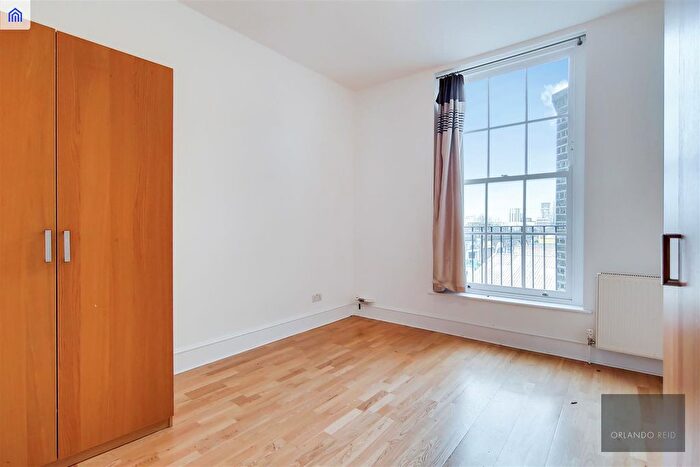 3 Bedroom Flat To Rent In Pensbury Place, London, SW8