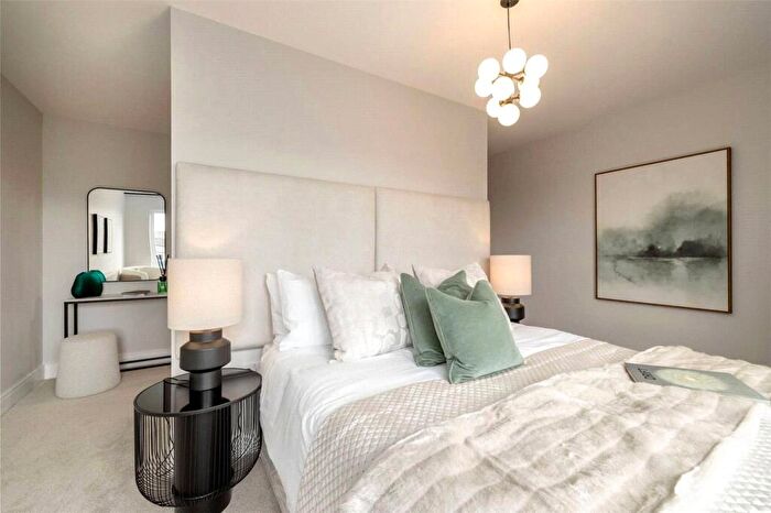 4 Bedroom Semi-Detached House For Sale In Townhouse -The Fieldings, Jackton, Newlands Road, East Kilbride, Glasgow, G75