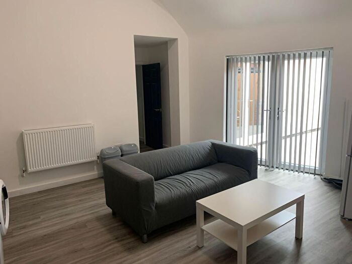 2 Bedroom Apartment To Rent In Henry Road, Nottingham, NG7