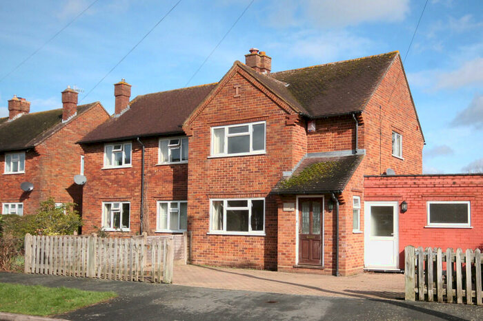 2 Bedroom Semi-Detached House To Rent In Tynedale Road, Brockham, RH3