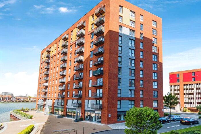 2 Bedroom Apartment For Sale In Capstan Road, Southampton, SO19