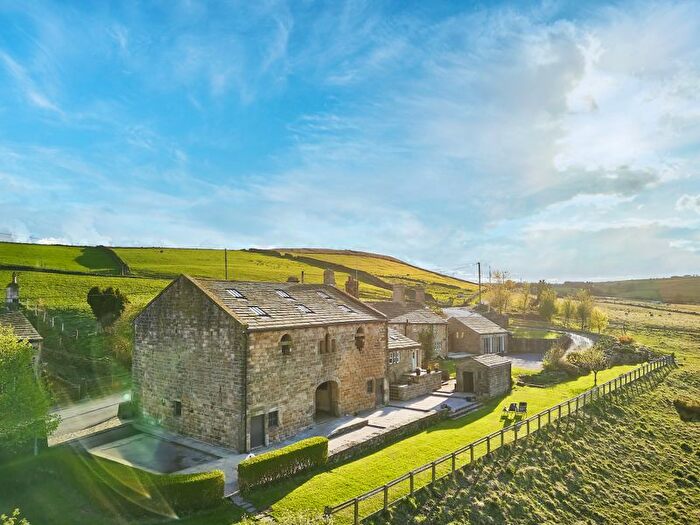 4 Bedroom Property For Sale In Higher Murgatshaw Farm, Blackshaw Head, Hebden Bridge, HX7