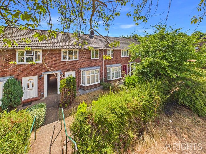3 Bedroom Terraced House For Sale In Cherry Croft, Welwyn Garden City, AL8