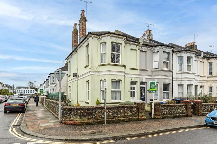 3 Bedroom End Of Terrace House For Sale In Lennox Road, Worthing, West Sussex, BN11