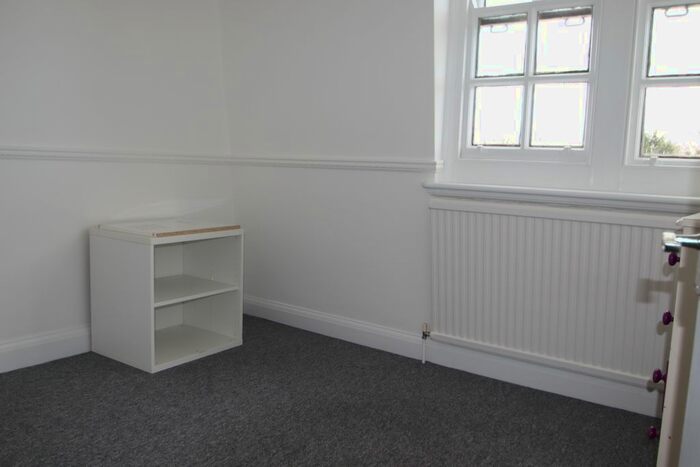 3 Bedroom Maisonette To Rent In Station House Mews, Edmonton, N9