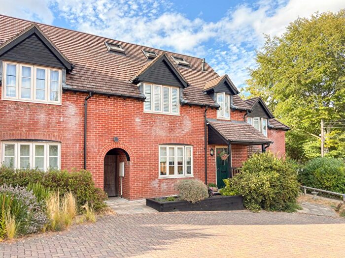 4 Bedroom Cottage To Rent In Baxter Cottages Station Close, Itchen Abbas, Itchen Abbas, Winchester, Hampshire, SO21