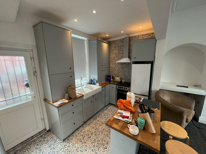 4 Bedroom Terraced House To Rent In Hartley Grove, Leeds, West Yorkshire, LS6