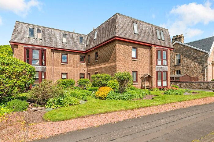 3 Bedroom Flat For Sale In Carmichael Court, Bridge Of Allan, FK9