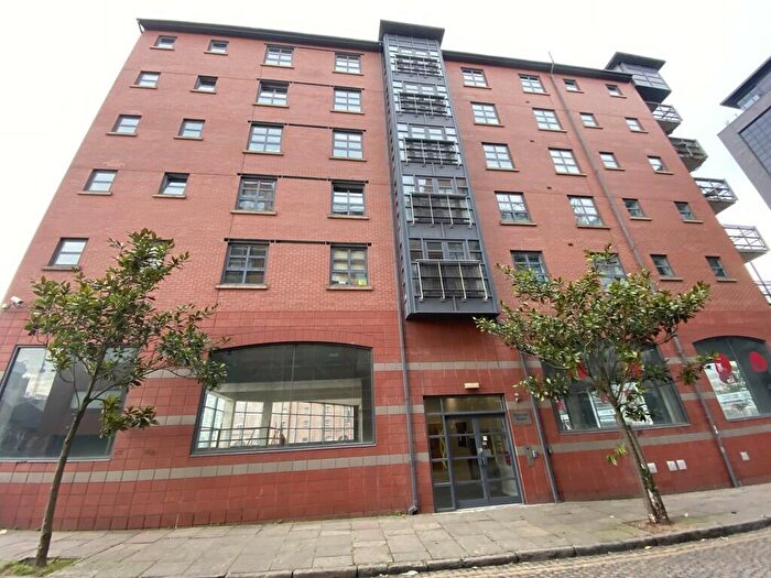 2 Bedroom Apartment To Rent In Junction House, Jutland Street, M1