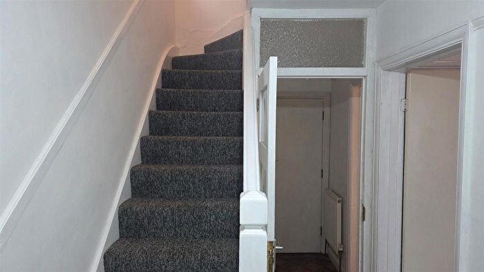 3 Bedroom Property To Rent In Wentworth Road, Southall, UB2