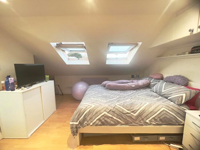 Studio To Rent In Cranbrook Park, Wood Green, N22