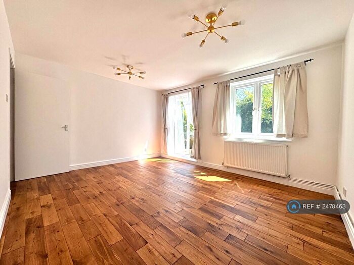 1 Bedroom Flat To Rent In Central Hill, London, SE19