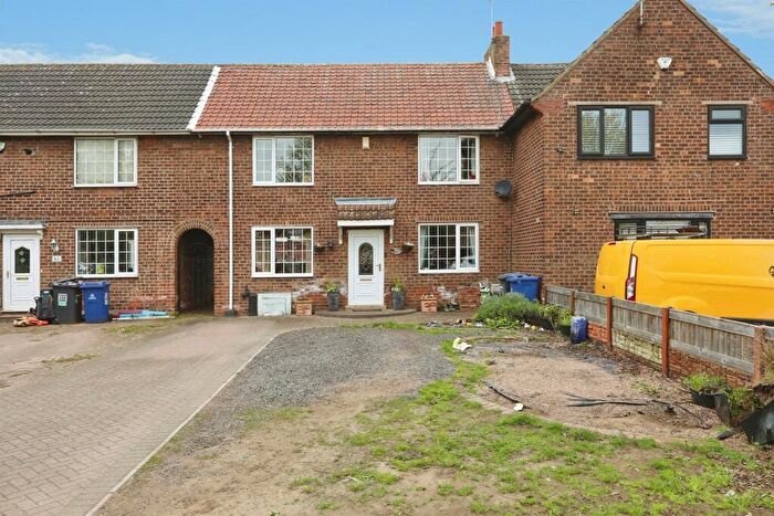 3 Bedroom Terraced House For Sale In Hatfield Lane, Armthorpe, Doncaster, DN3