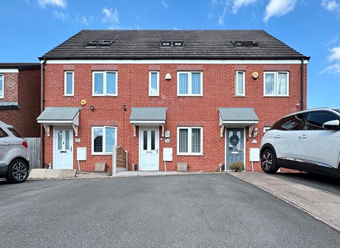 3 Bedroom Town House For Sale In Silvermere Park Way, Birmingham, West Midlands, B26