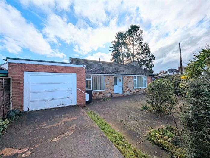 3 Bedroom Detached Bungalow For Sale In Moor Park Road, Hereford, HR4