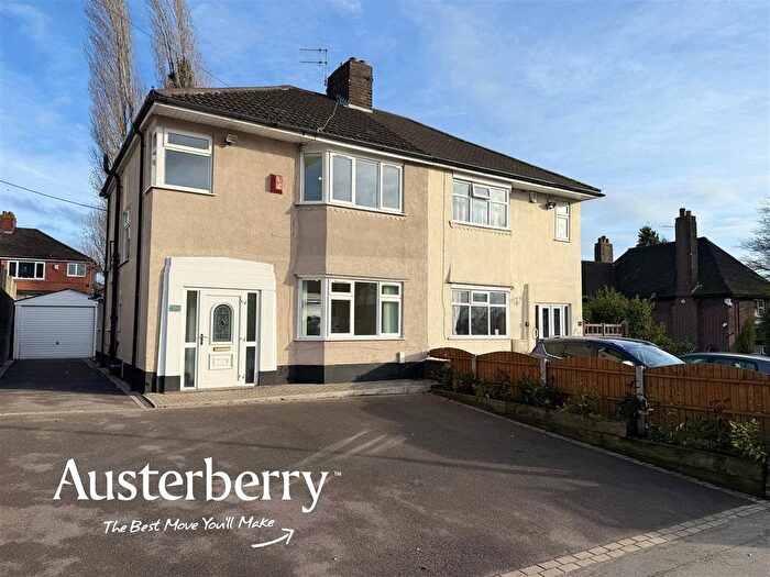 3 Bedroom Semi Detached House For Sale In Blurton Road, Stoke-On-Trent, ST3