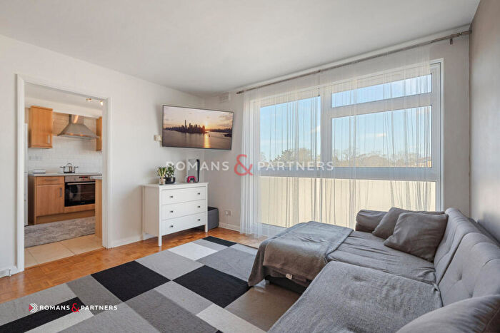 2 Bedroom Apartment To Rent In Bradbury Court, Blackheath, SE3