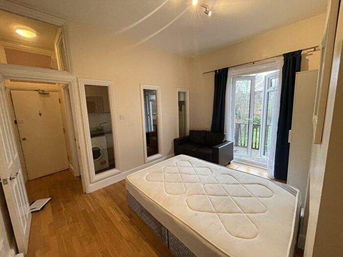 Studio To Rent In Venner Road, Sydenham, London, London, SE26