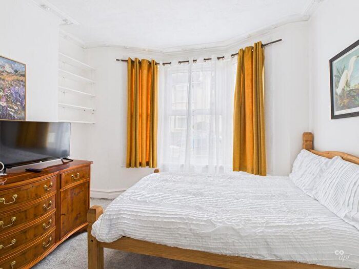 1 Bedroom Detached House To Rent In Newmarket Road, Brighton, BN2