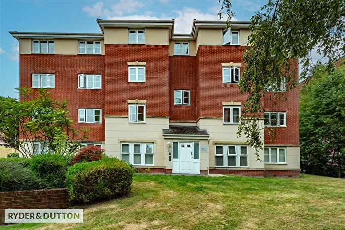 3 Bedroom Flat For Sale In Whitecroft Meadow, Middleton, Manchester, M24
