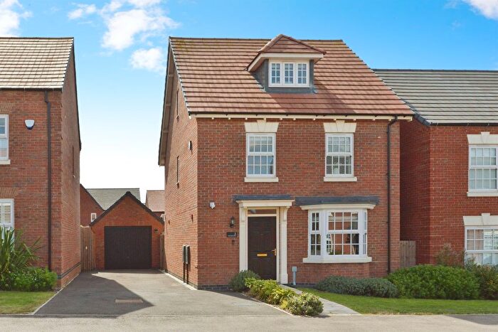 4 Bedroom Detached House For Sale In Newcome Street, Hanslope, Milton Keynes, MK19