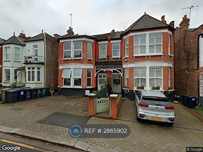 Studio To Rent In The Grove, London, N3