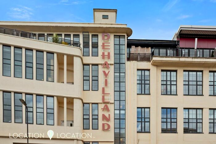 3 Bedroom Apartment To Rent In Theydon Road, Dehavilland Studios, E5