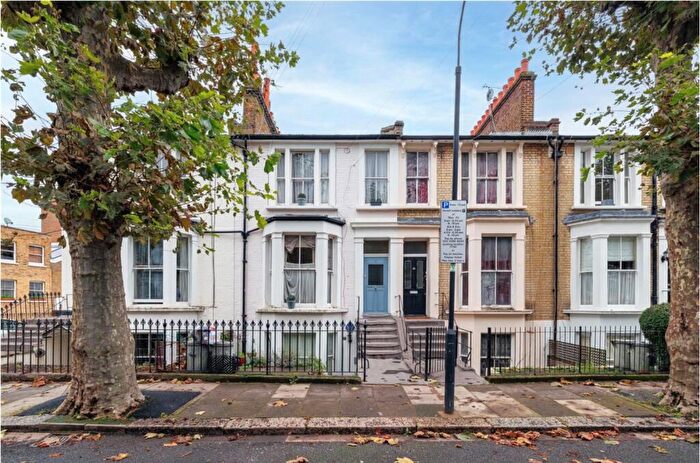 3 Bedroom Terraced House To Rent In Barclay Road, London, SW6