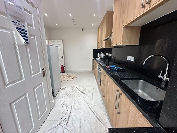 7 Bedroom Terraced House To Rent In Uxbridge Road, Southall, UB1