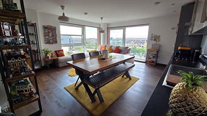 2 Bedroom Apartment For Sale In Avonside House, Fletton Quays, Peterborough, PE2