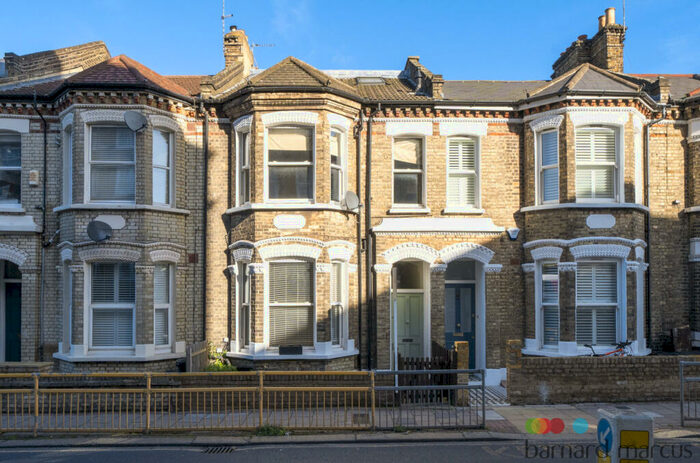2 Bedroom Apartment To Rent In Plough Road, London, SW11