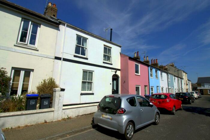 3 Bedroom Terraced House To Rent In Ship Street, Shoreham, West Sussex, BN43