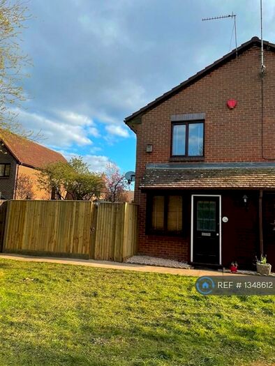 1 Bedroom Semi-Detached House To Rent In Deacon Close, Wokingham, RG40