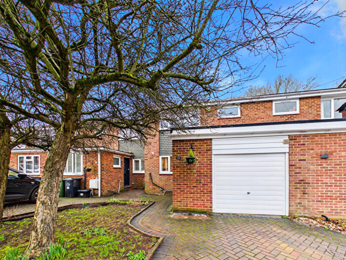 3 Bedroom Terraced House For Sale In The Croft, Marlow, Buckinghamshire, SL7