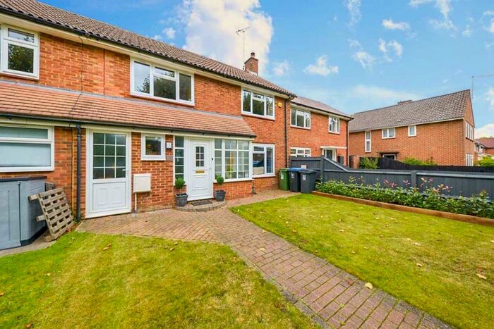 3 Bedroom Terraced House To Rent In Newfield Lane, Hemel Hempstead, Hertfordshire, HP2