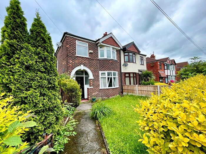 3 Bedroom Semi-Detached House To Rent In Bradwell Avenue, Manchester, M32