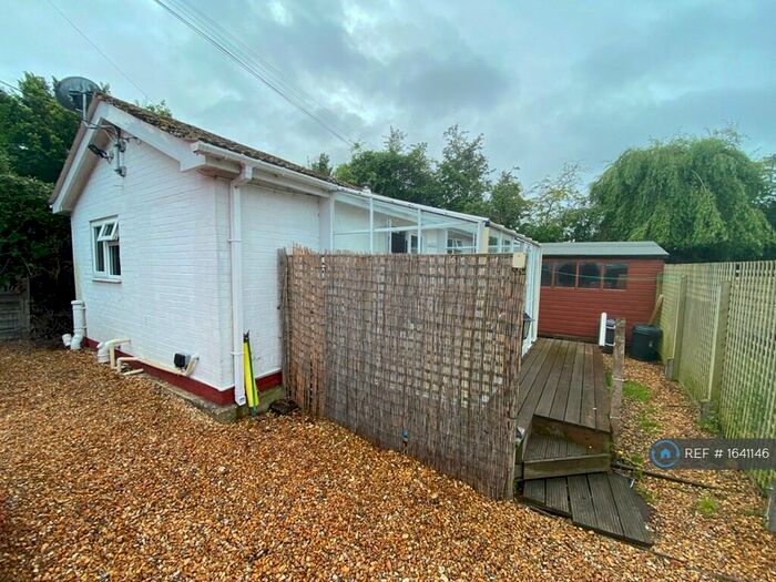 1 Bedroom Detached House To Rent In Ringwood Road, Avon, Christchurch, BH23