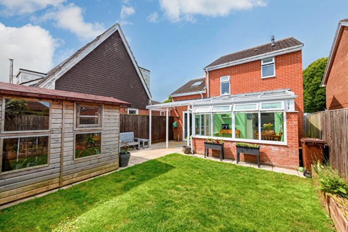 3 Bedroom Detached House For Sale In Brooks Road, Street, BA16
