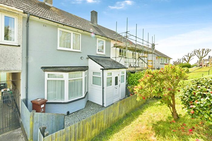 3 Bedroom Terraced House For Sale In Brentford Avenue, Plymouth, PL5