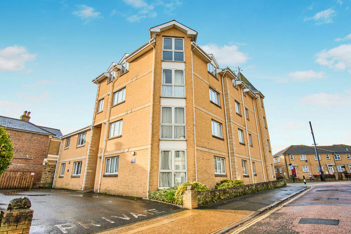 2 Bedroom Apartment To Rent In Regent Street Shanklin, PO37