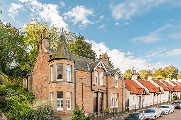 1 Bedroom Flat For Sale In Spylaw Street, Edinburgh, EH13