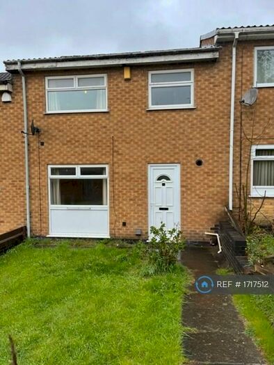 3 Bedroom Terraced House To Rent In Easegill Court, Nottingham, NG5