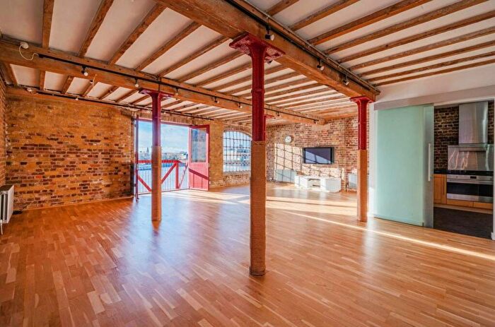 2 Bedroom Flat To Rent In Execution Dock House, Wapping High Street, London, E1W