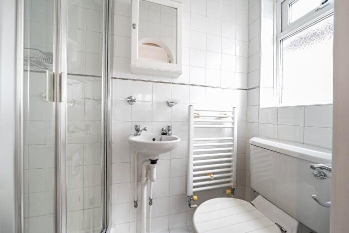 5 Bedroom House To Rent In Orchard Rise, Kingston Upon Thames, KT2